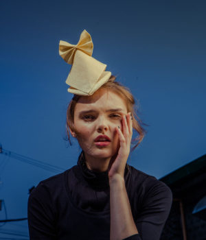 Bow Top Cone Teardrop